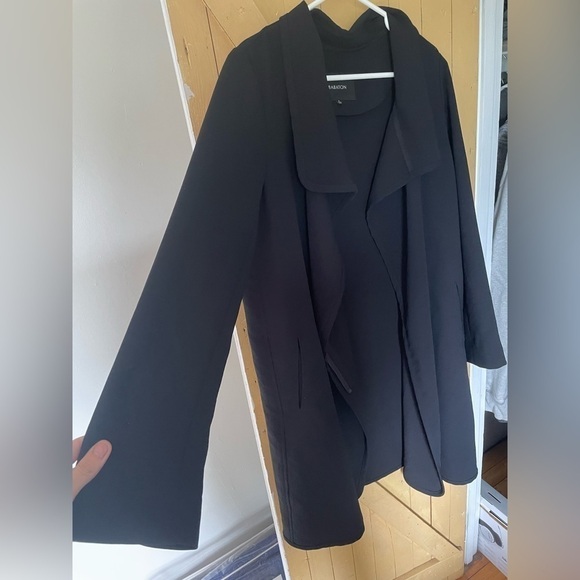 Aritzia Babaton Black Cormac Flowy Black Zip Long Trench Coat Sz Medium - Picture 7 of 7